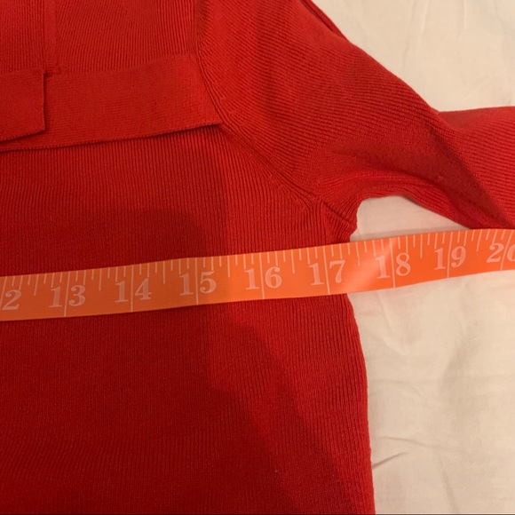 SPENSER JEREMY red thin knit sweater size L with front buckle square neck detail - Picture 9 of 11